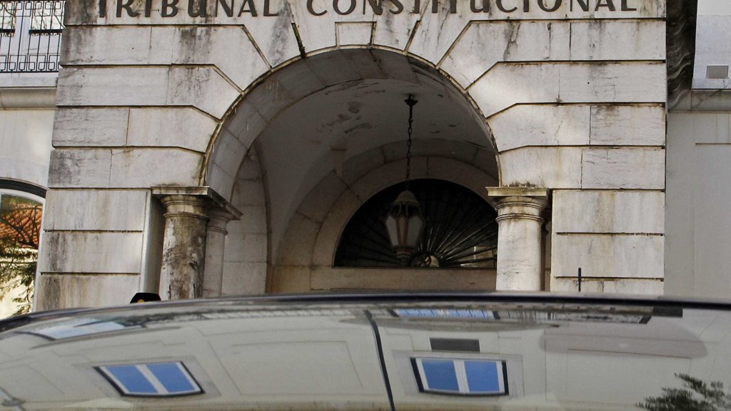 Governo Firme na Lei dos Estrangeiros Aguarda Decisão do Tribunal Constitucional