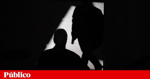 Chefe da PSP vai a julgamento por 14 crimes de violência doméstica