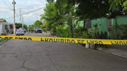 Ataque armado en plaza comercial de Culiacán deja un muerto
