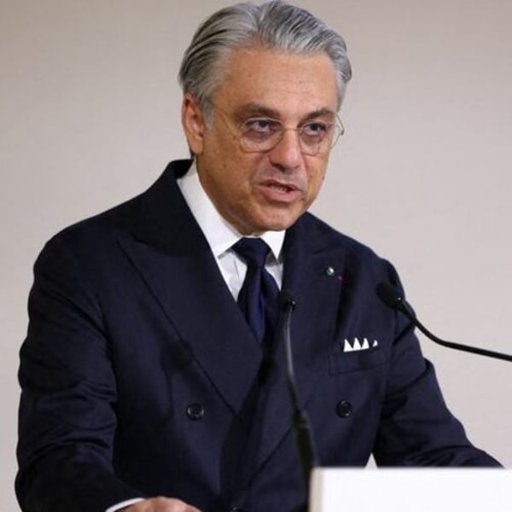 Kering lanza plan "ReconKering" para reducir su dependencia de Gucci