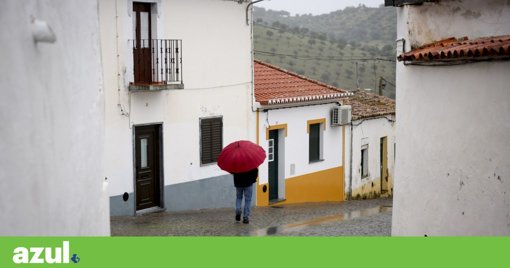 Múltiplos distritos em alerta devido a condições meteorológicas adversas