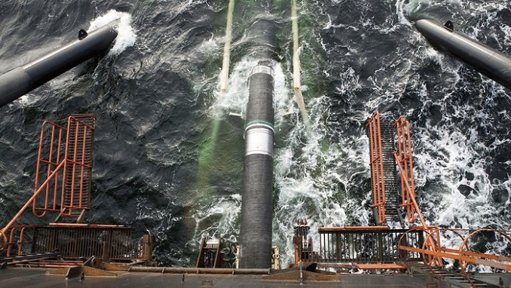 Sabotagem de Oleoduto Gera Conflito entre Hungria, Eslováquia e Ucrânia