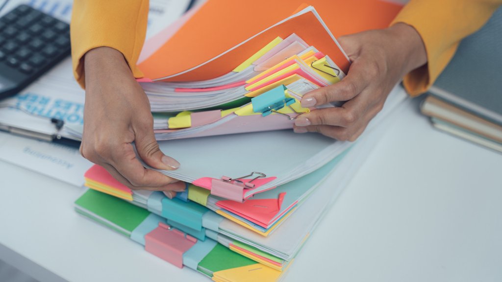 Governo propõe reforma laboral que simplifica despedimentos e gera controvérsia