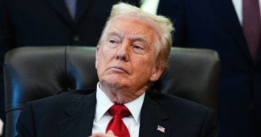 Trump amenaza con demandar a la BBC por mil millones de dólares por documental