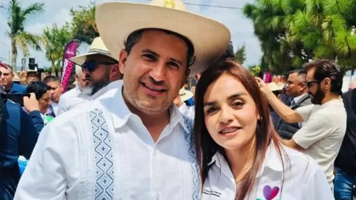 Viuda de Carlos Manzo busca registrar su nombre y el 'Movimiento del Sombrero' como marcas