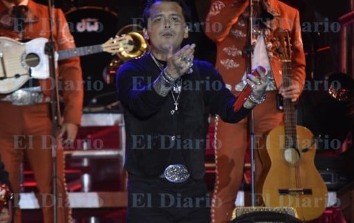 Christian Nodal Ofrece Concierto Masivo en Expogan Chihuahua 2025