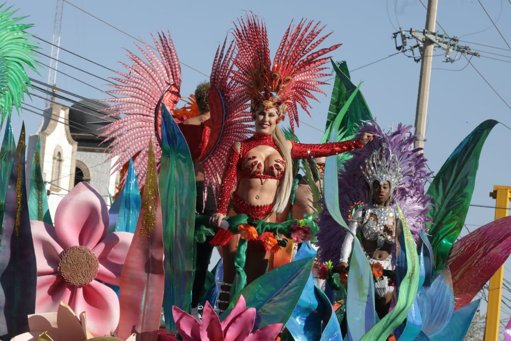 Ciudad Juárez celebra su 366 aniversario con un magno desfile de historia y tradición