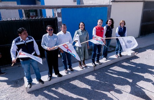 Gobernador y alcaldesa entregan obras de pavimentación y títulos de propiedad en Lerdo