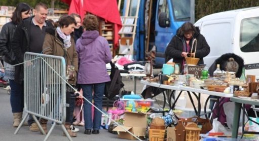 Les vide-greniers, un phénomène populaire et structurant pour la vie locale en Loire-Atlantique