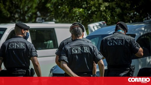 Confronto em Fafe: Clientes de Esplanada Ameaçados com Pistola e Caçadeira