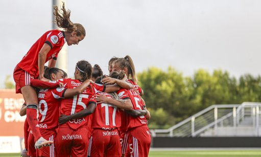 Apreensão na Liga Feminina após choque violento entre Nycole Raysla e Erin Seppi
