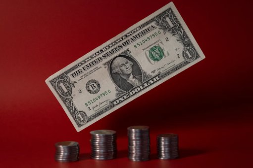 Peso Mexicano Interrumpe Racha de Ganancias ante Fortaleza del Dólar