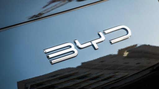 UE impõe tarifas a veículos elétricos chineses, impulsionando produção local