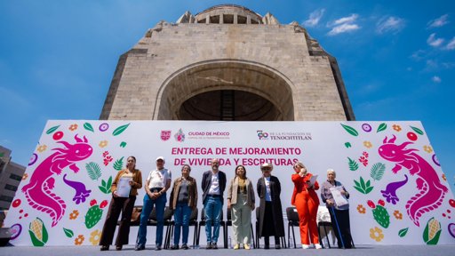 Gobierno de la CDMX entrega miles de créditos y escrituras para combatir rezago habitacional