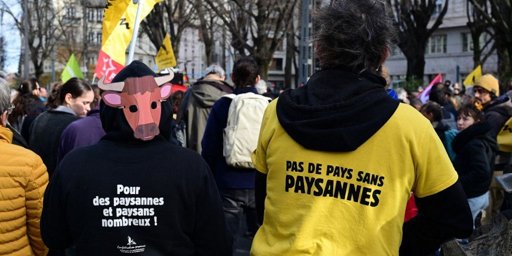 Crise agricole : la tension monte avec les blocages et le report de l'accord Mercosur