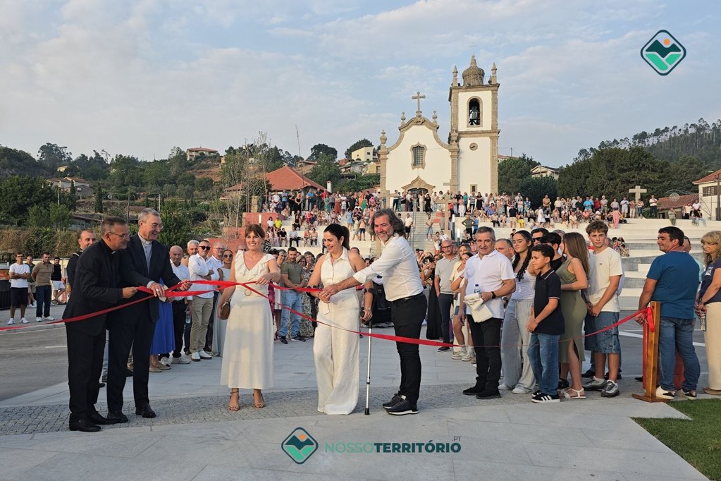 Sonho com 20 Anos Concretizado: Inaugurado Adro da Igreja de Penhalonga