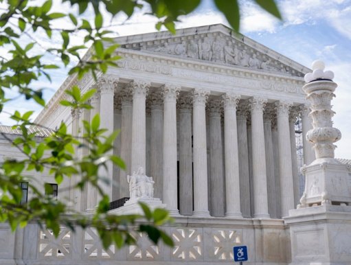 Corte Suprema de EE. UU. debate la legalidad de la política arancelaria de Trump