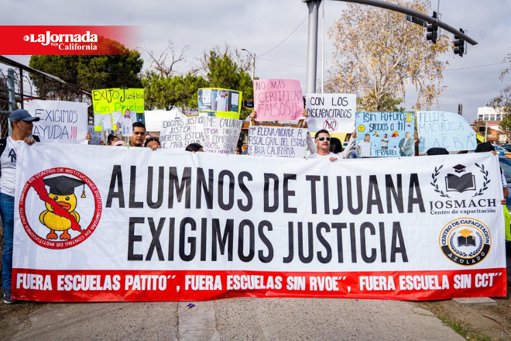 Estudiantes Defraudados por 'Escuela Patito' Exigen Soluciones a las Autoridades