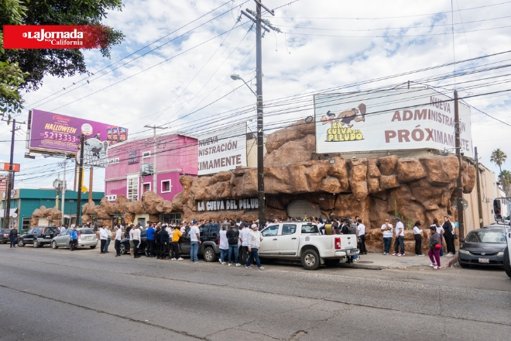 Trabajadores de 'La Cueva del Peludo' exigen salarios y reapertura tras cinco meses de clausura