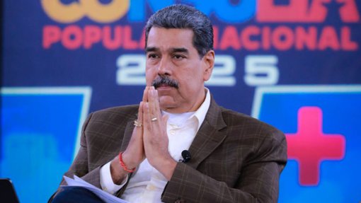 Maduro Solicita Mediación del Papa ante la Tensión con Estados Unidos