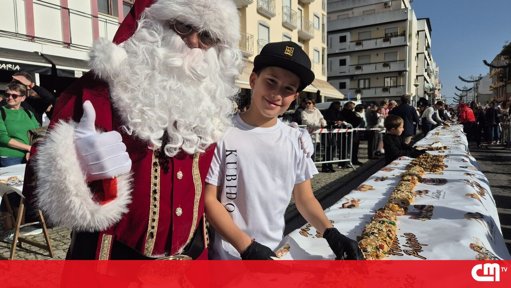 Bolo-Rei Gigante de Vila Real de Santo António Une Comunidade em Ação Solidária