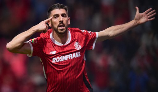 Paulinho, de Toluca, se encamina a un histórico tricampeonato de goleo