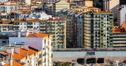 Vistos Gold e a Desigualdade no Acesso ao Reagrupamento Familiar