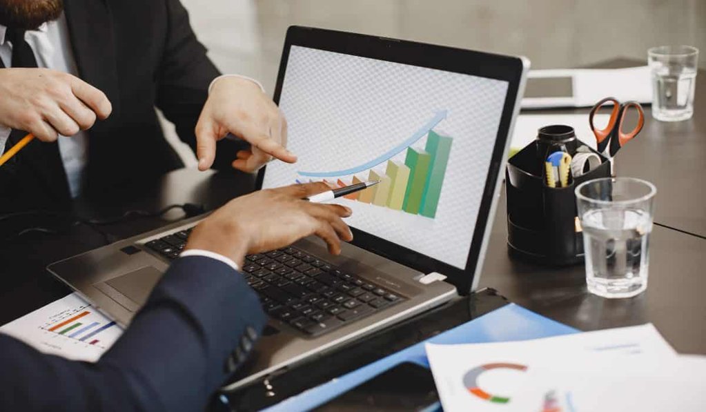 Inflación en EE.
UU. impulsa mercados y aumenta expectativas de recorte de tasas de la Fed