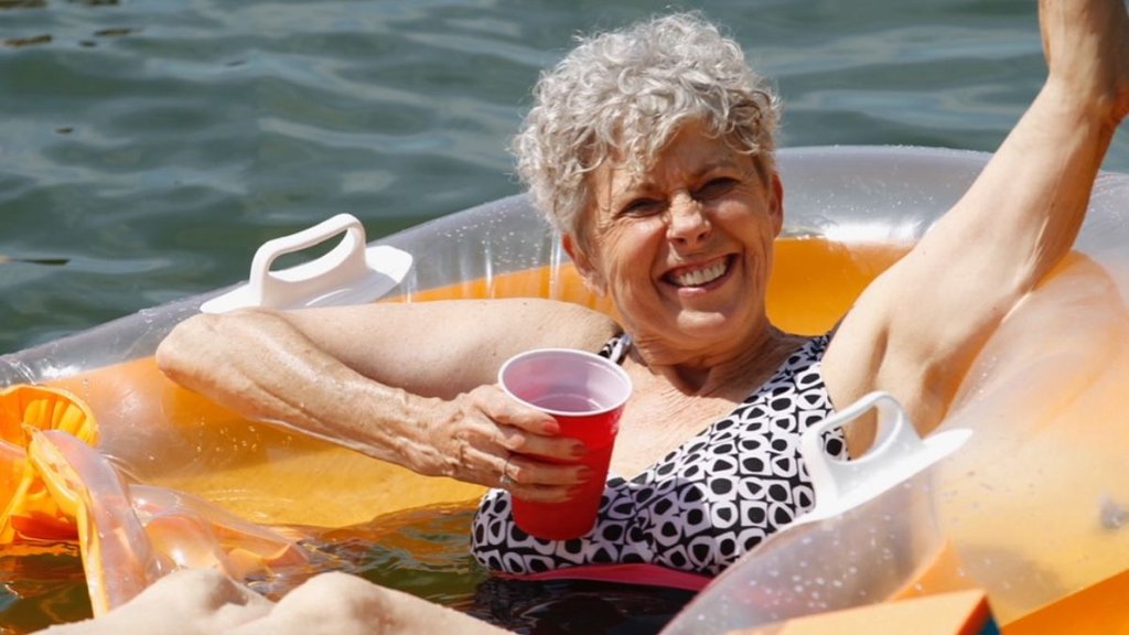 Homenaje de la sobrina de Brad Pitt a su abuela en Instagram