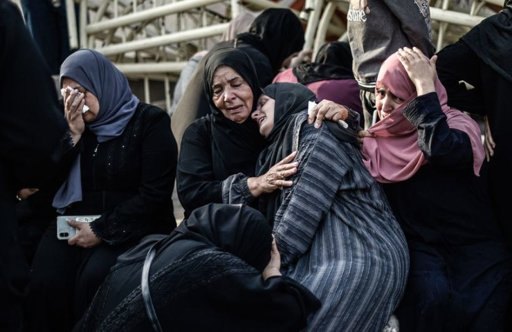 El Impacto Desproporcionado sobre Mujeres y Niños: Un 'Femigenocidio'