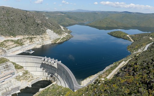 MP exige 335,2 milhões de euros em impostos à EDP pela venda de barragens