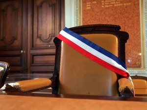 À 93 ans, le plus vieux maire de France prêt à se représenter