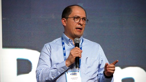 Francisco Barbosa retira su precandidatura presidencial por falta de garantías de seguridad