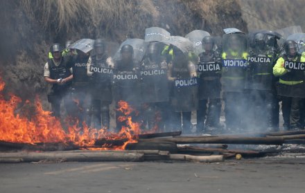 Paro Nacional en Ecuador por Eliminación de Subsidios al Combustible