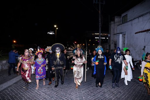 San Andrés Cholula celebra el Día de Muertos con el tradicional Carnaval 'Camino al Mictlán'