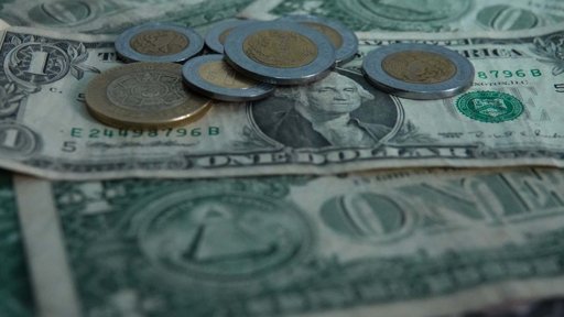 Análisis del Tipo de Cambio en Ventanillas Bancarias: Disparidad en Precios de Compra y Venta