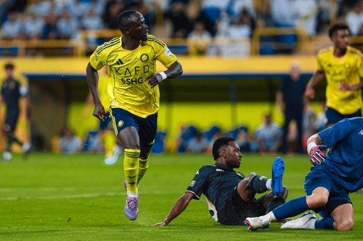 Ronaldo titular em vitória sofrida do Al Nassr sobre o Al Kholood