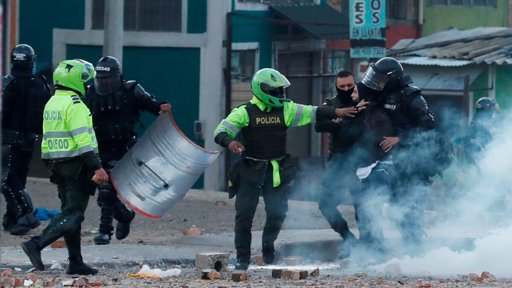 Procuraduría destituye a patrullero por la muerte de dos manifestantes en protestas de 2020