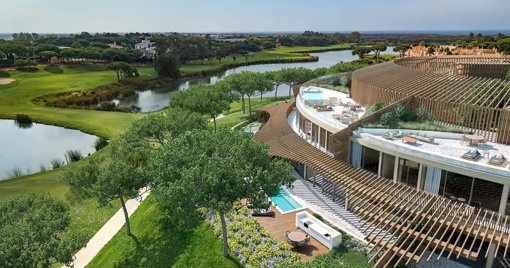 Mercado de Luxo no Algarve Contrapõe-se à Crise da Habitação com Novos Empreendimentos