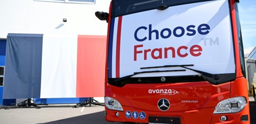 Le sommet "Choose France" met en avant 30 milliards d'euros d'investissements français dans un contexte économique morose