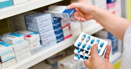 Donald Trump anuncia tarifa de 100% sobre produtos farmacêuticos importados