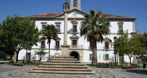 Município do Fundão Cria Linhas de Apoio Direto para Vítimas dos Incêndios