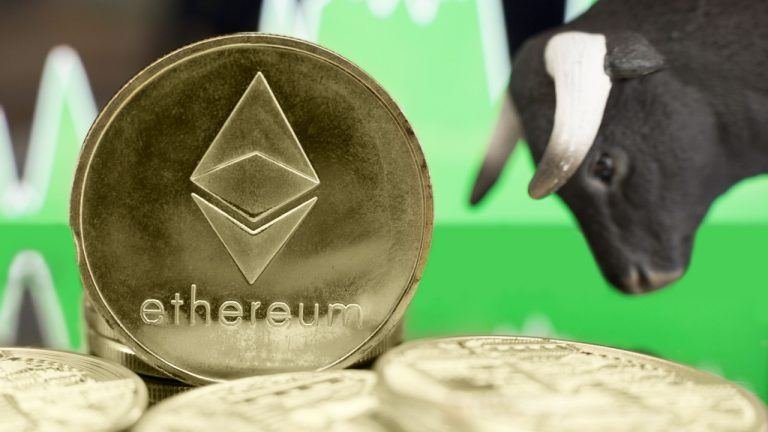 ETFs de Ethereum Registran Entradas Récord y Superan a los de Bitcoin