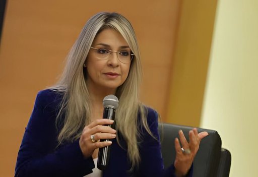 Fuerte enfrentamiento entre el presidente Petro y la precandidata Vicky Dávila escala a amenaza de denuncia por sedición