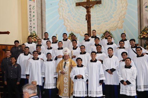 Embotelladoras de Coca-Cola anticipan alza de precios y pausan inversiones por aumento del IEPS