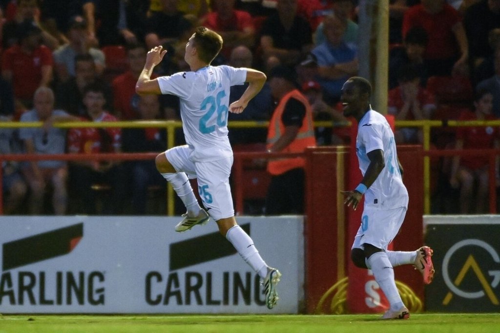 Tiago Dantas brilha com golo e assistência na qualificação do Rijeka