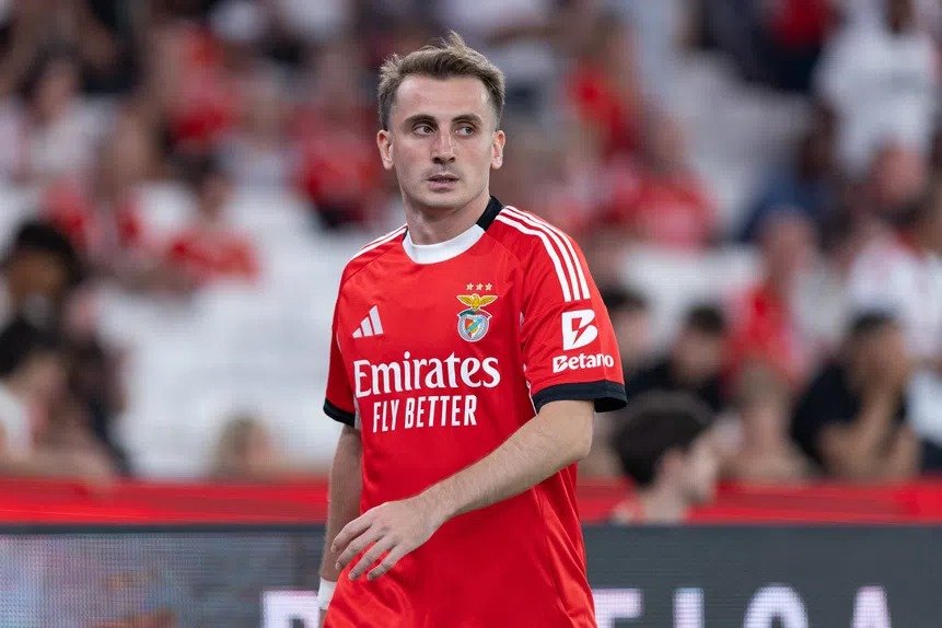 Reviravolta na saga Aktürkoglu: titularidade contra pretendentes e permanência na Luz