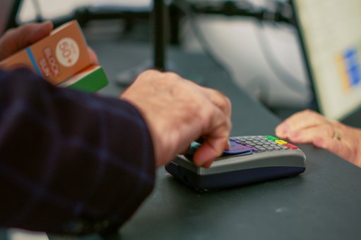 Alerta para nova fraude 'Ghost Tapping' que explora pagamentos contactless