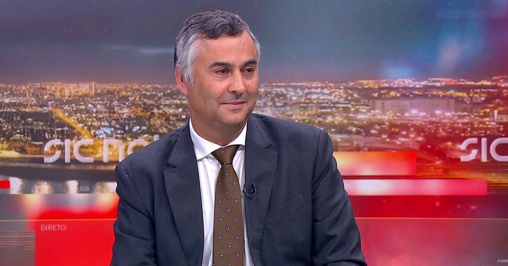 Governo Avança com Reforma Estrutural na Educação e Extingue a Fundação para a Ciência e a Tecnologia