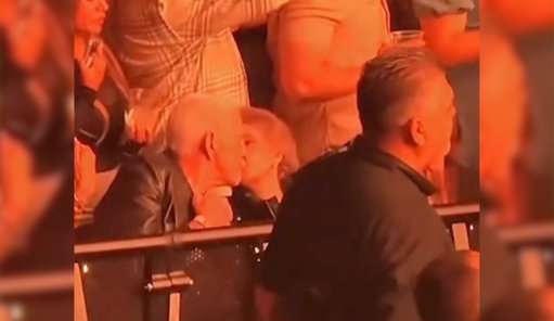 El beso viral de Doña Cuquita que desató rumores de un nuevo romance